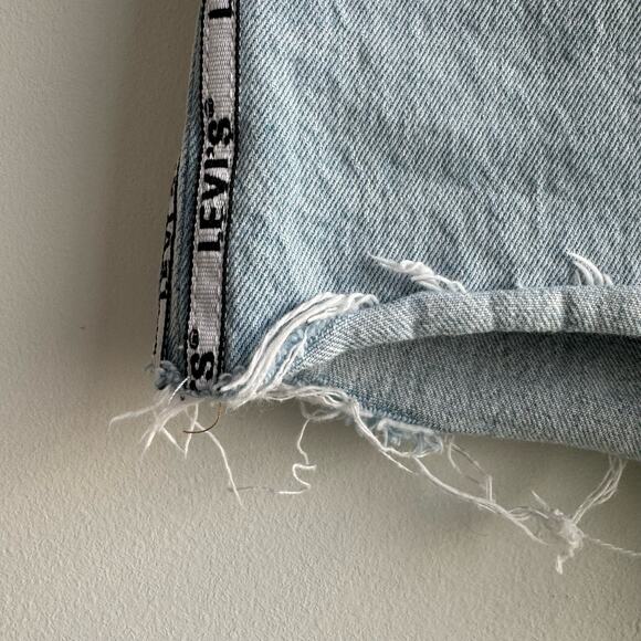 Levi's 501 Logo Spellout Trim Cutoff Denim Shorts - 27 - Picture 3 of 9